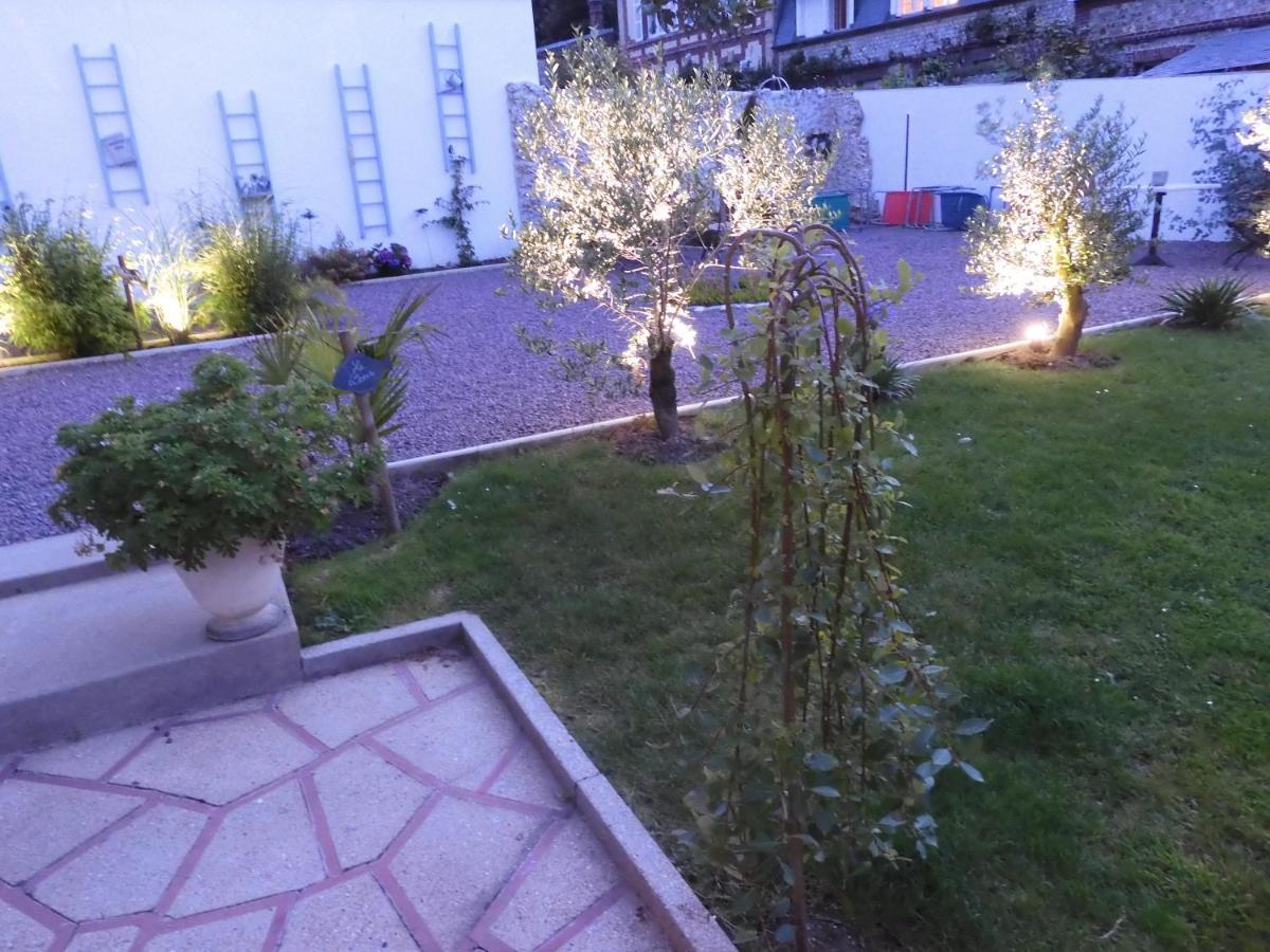 Gite La Perissoire - Place De Parking Incluse Étretat Exterior foto